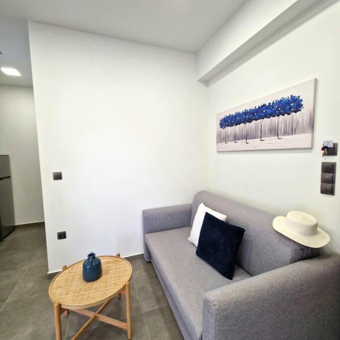 Farisma - Bright And Central Apt In Kalamata Exterior foto